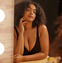 Load image into Gallery viewer, Scarlet Plunge (Black)