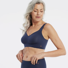 Load image into Gallery viewer, Beyond Bra in Midnight Navy