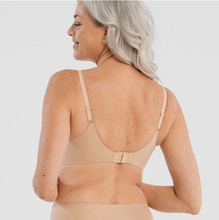 Load image into Gallery viewer, Scarlet Plunge in Sand