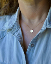 Load image into Gallery viewer, Gold Cross Necklace (17")