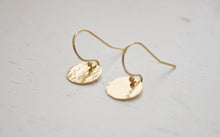 Load image into Gallery viewer, Hammered Gold Disk Earrings