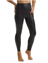 Load image into Gallery viewer, Faux Leather Pocket Legging (Black)
